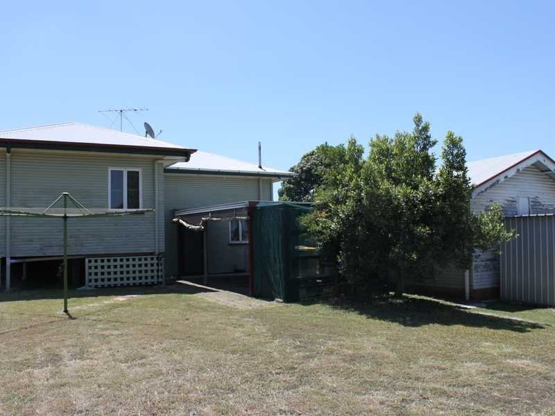 6 Elliot Street, Silkstone QLD 4304