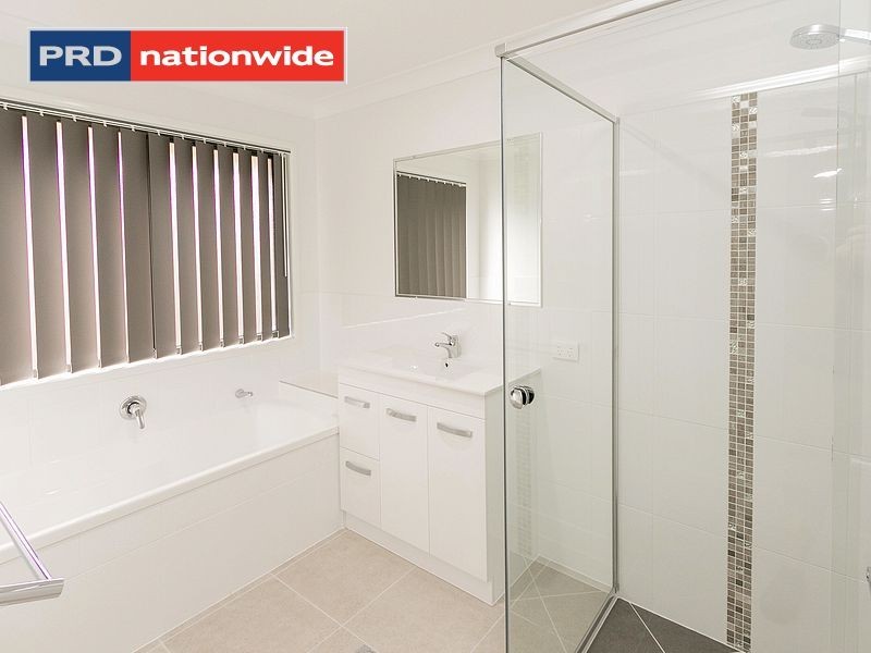 76 Bay Park Road, Wondunna QLD 4655