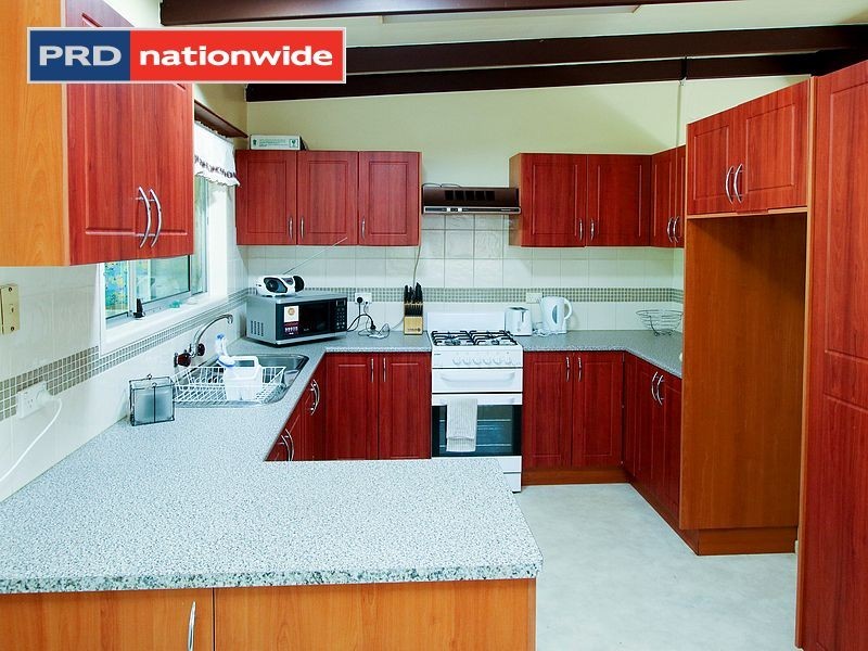 4 Hansen Street, Urangan QLD 4655