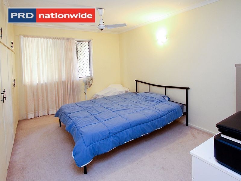 4 Hansen Street, Urangan QLD 4655