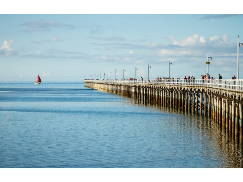 4 Hansen Street, Urangan QLD 4655