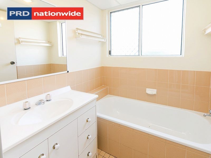 1/13 Pulgul Street, Urangan QLD 4655