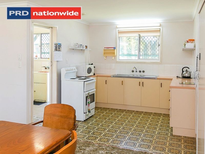 27 Cooloola Crescent, Urangan QLD 4655