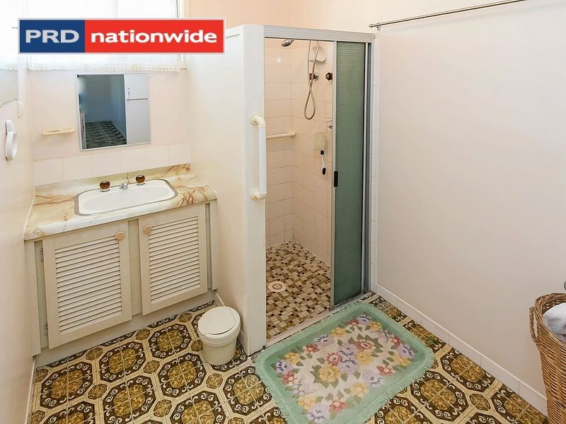 27 Cooloola Crescent, Urangan QLD 4655