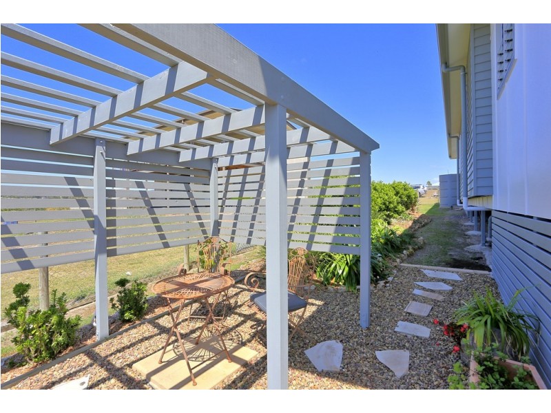 17 Woongoolbver Court, River Heads QLD 4655