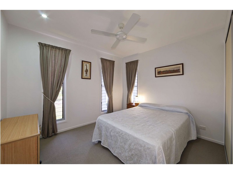 17 Woongoolbver Court, River Heads QLD 4655