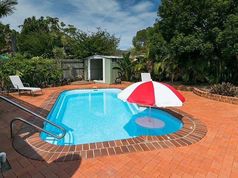 14 Gibbs Street, Urangan QLD 4655