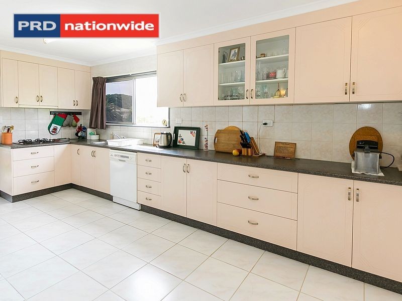 14 Gibbs Street, Urangan QLD 4655