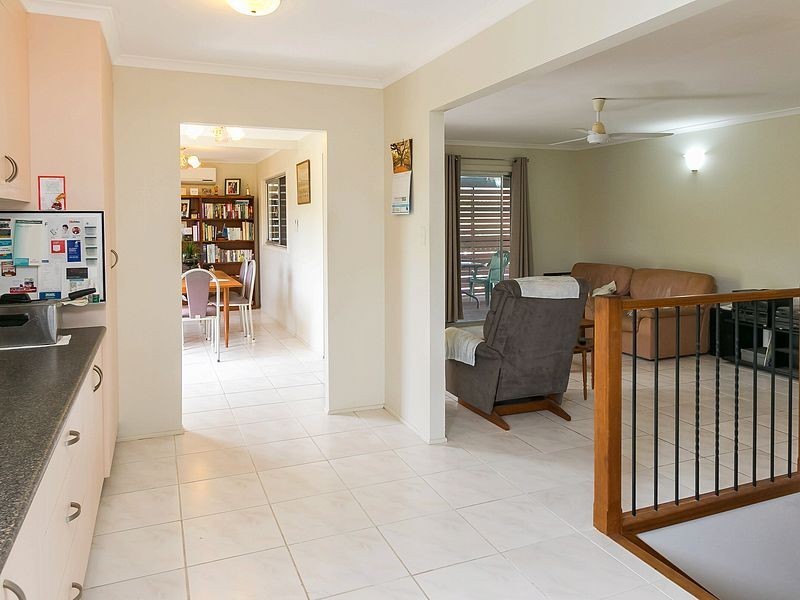 14 Gibbs Street, Urangan QLD 4655