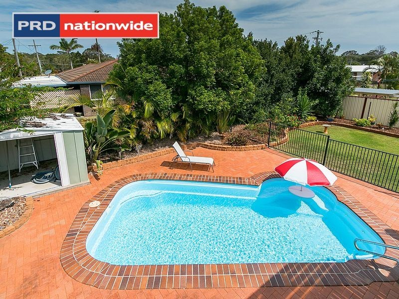 14 Gibbs Street, Urangan QLD 4655
