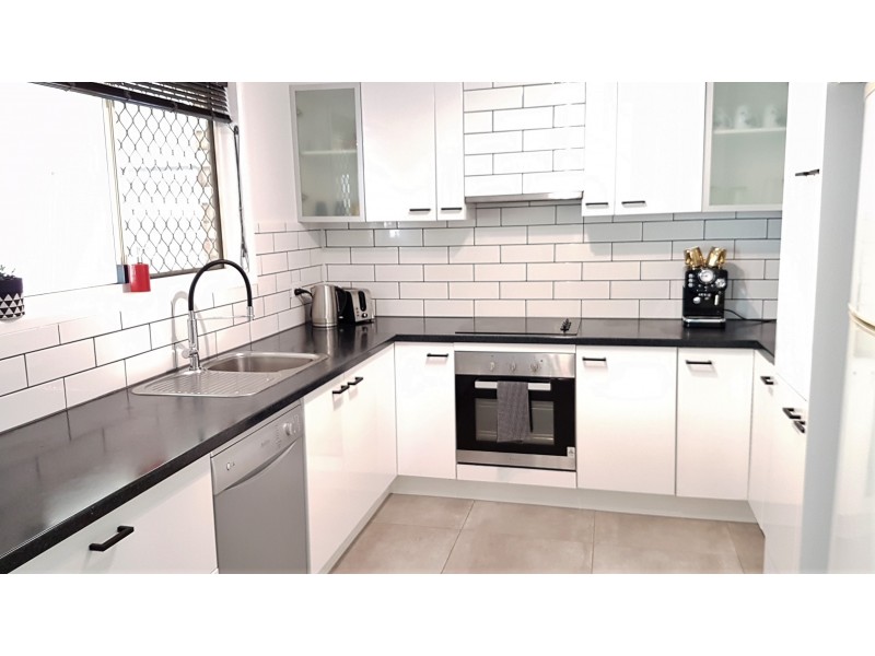 4 Cedar Crescent, Kawungan QLD 4655
