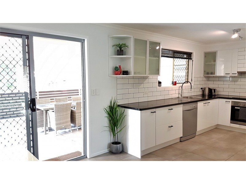 4 Cedar Crescent, Kawungan QLD 4655