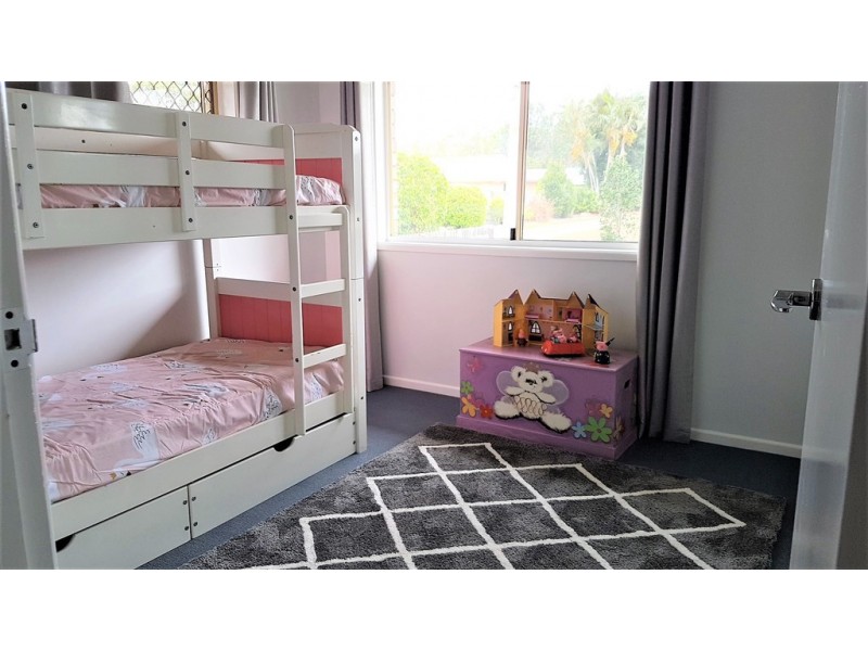 4 Cedar Crescent, Kawungan QLD 4655