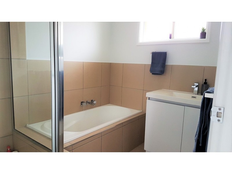 4 Cedar Crescent, Kawungan QLD 4655