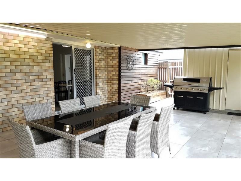4 Cedar Crescent, Kawungan QLD 4655