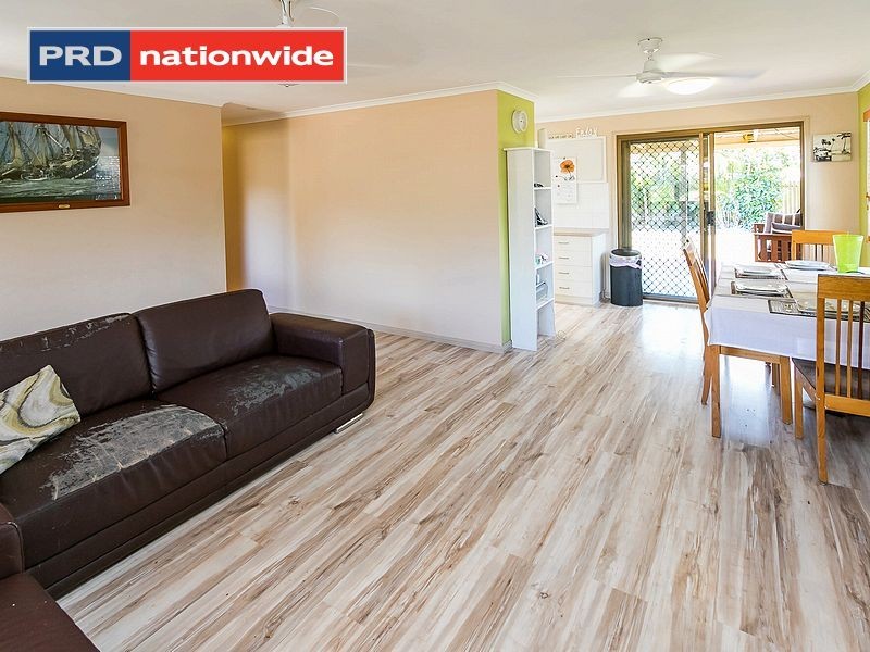 13 Owen Crescent, Urangan QLD 4655