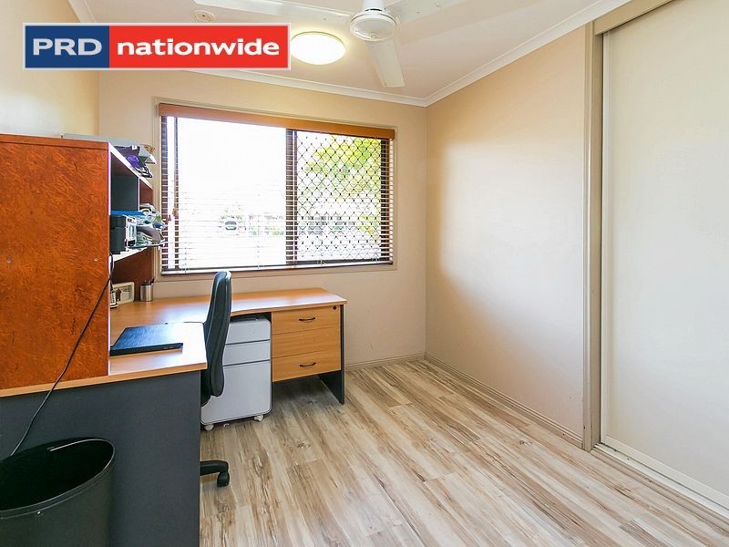 13 Owen Crescent, Urangan QLD 4655