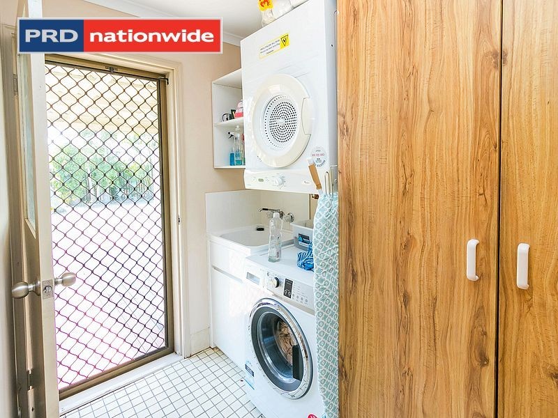 13 Owen Crescent, Urangan QLD 4655
