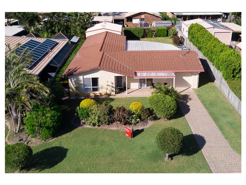 69 Cunningham Street, Urangan QLD 4655