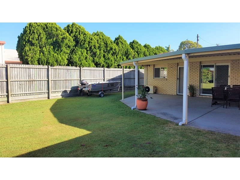 69 Cunningham Street, Urangan QLD 4655