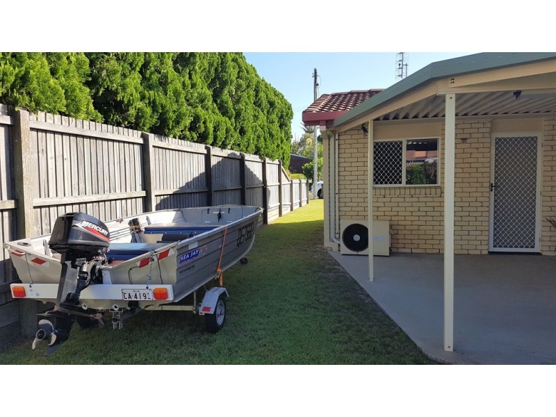 69 Cunningham Street, Urangan QLD 4655