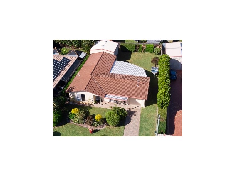 69 Cunningham Street, Urangan QLD 4655