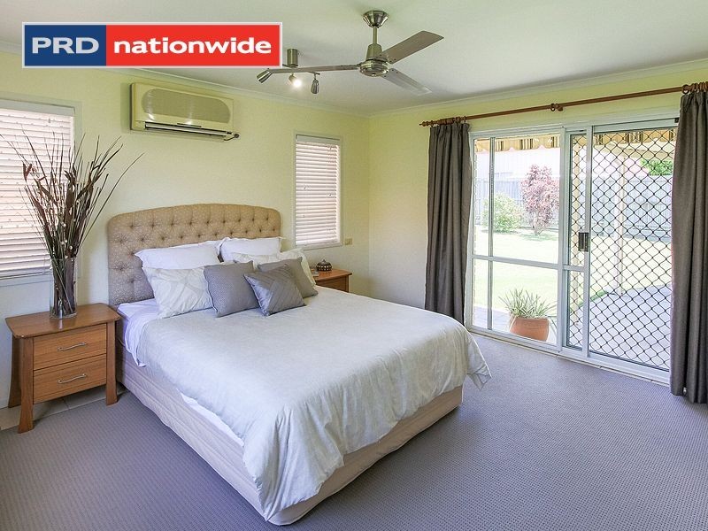 69 Cunningham Street, Urangan QLD 4655