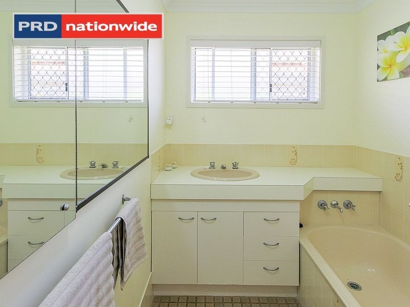 69 Cunningham Street, Urangan QLD 4655