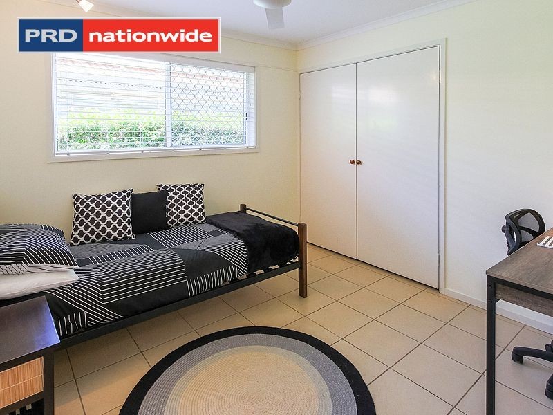 69 Cunningham Street, Urangan QLD 4655