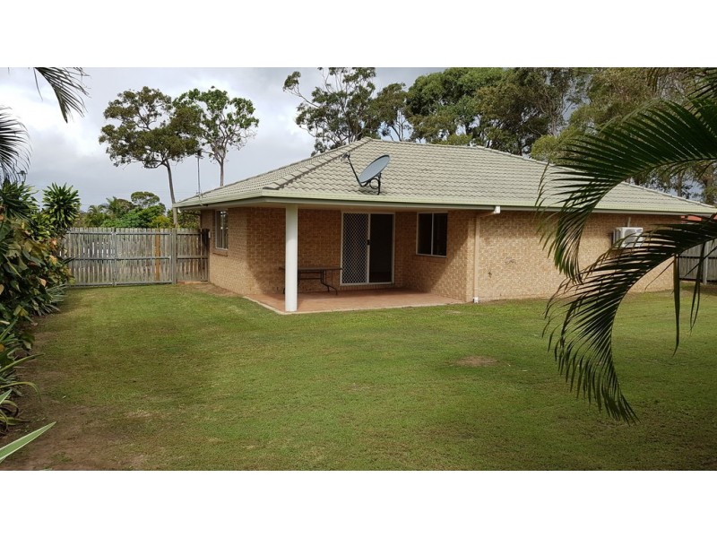 10 Cleo Court, Torquay QLD 4655