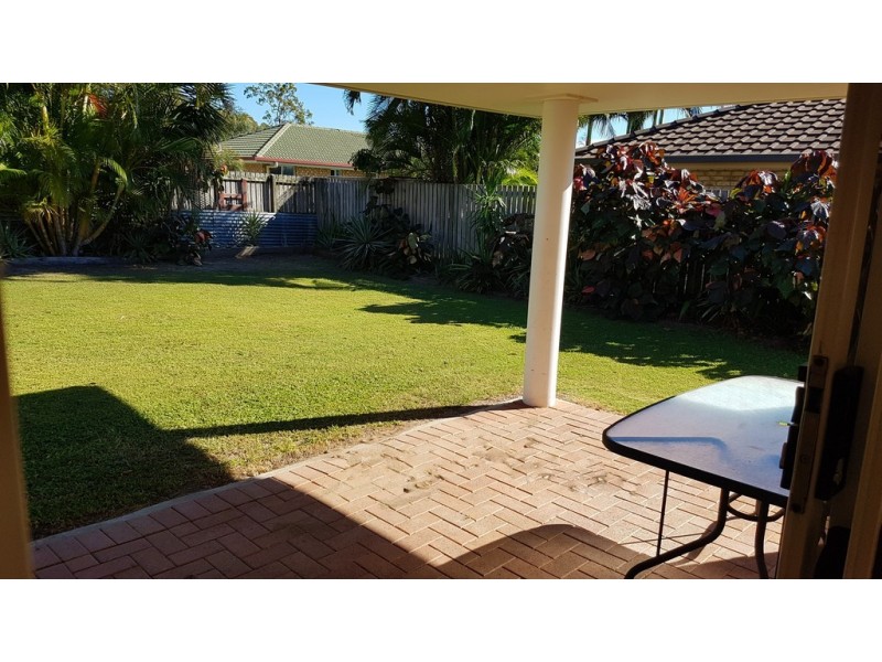 10 Cleo Court, Torquay QLD 4655