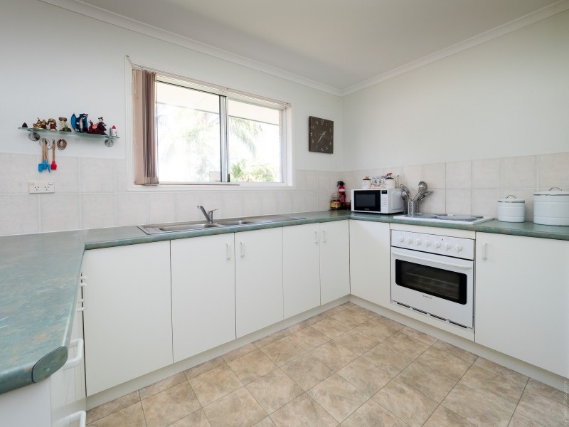 16 Ivybird Court, Torquay QLD 4655