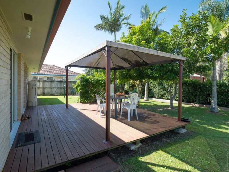 16 Ivybird Court, Torquay QLD 4655
