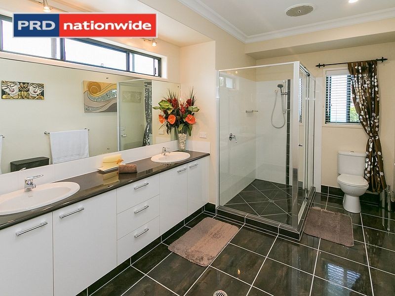 5 Cockle Court, Burrum Heads QLD 4659