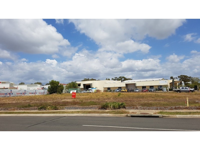 14 Southern Cross Circuit, Urangan QLD 4655