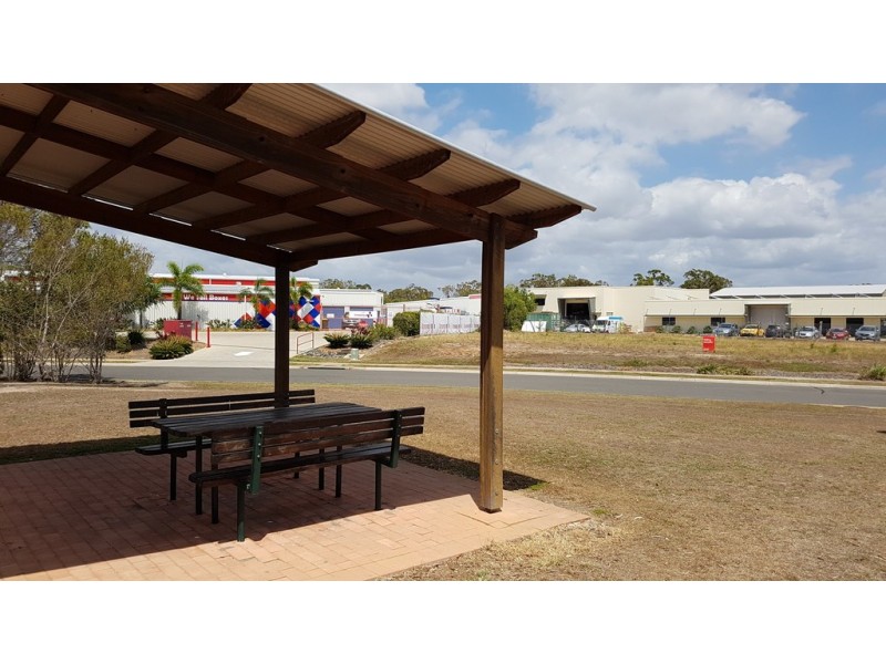 14 Southern Cross Circuit, Urangan QLD 4655