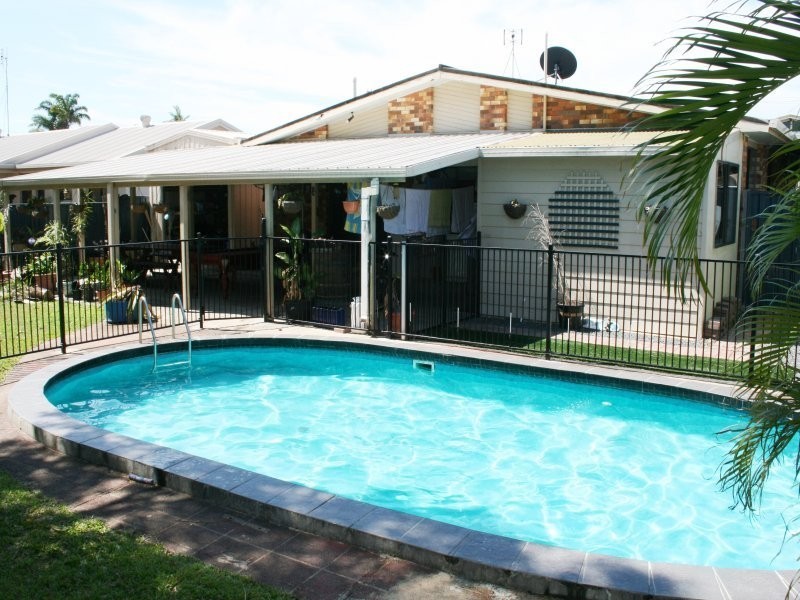 11 Ripley Avenue, Pialba QLD 4655