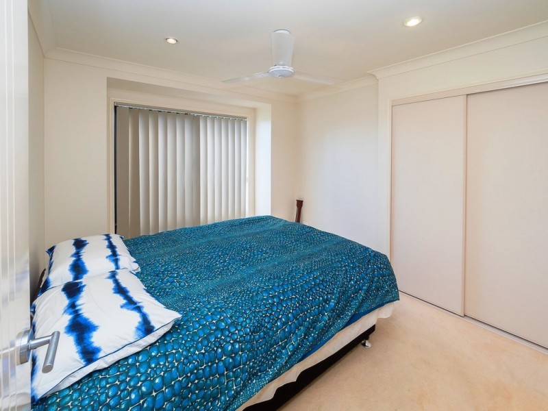 48 Earl St Vincent Circuit, Eli Waters QLD 4655