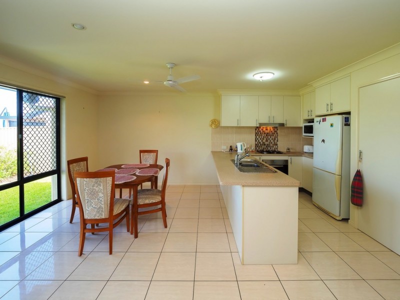 48 Earl St Vincent Circuit, Eli Waters QLD 4655