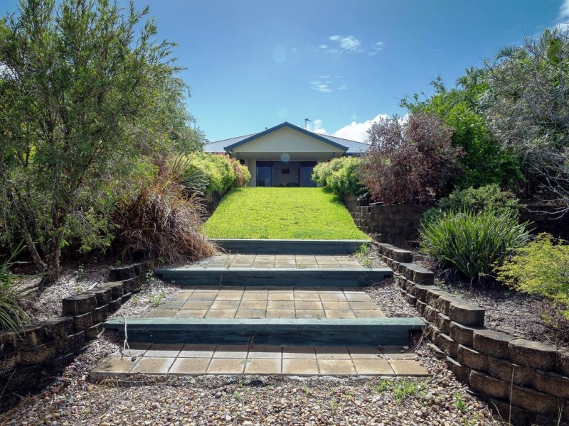 48 Earl St Vincent Circuit, Eli Waters QLD 4655