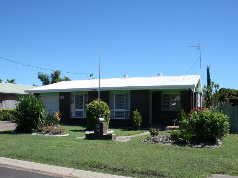 90 Oleander Avenue, Scarness QLD 4655