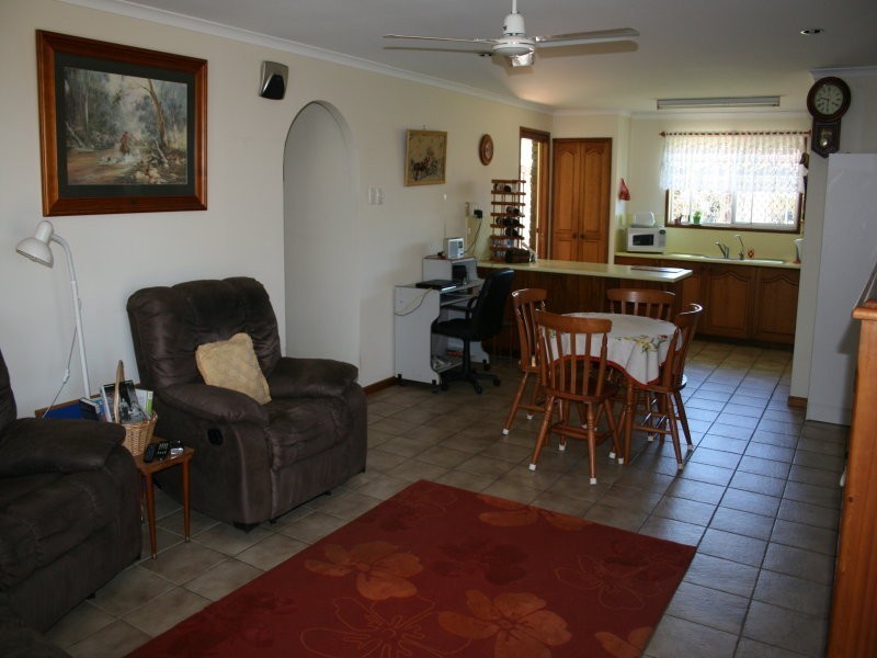 90 Oleander Avenue, Scarness QLD 4655