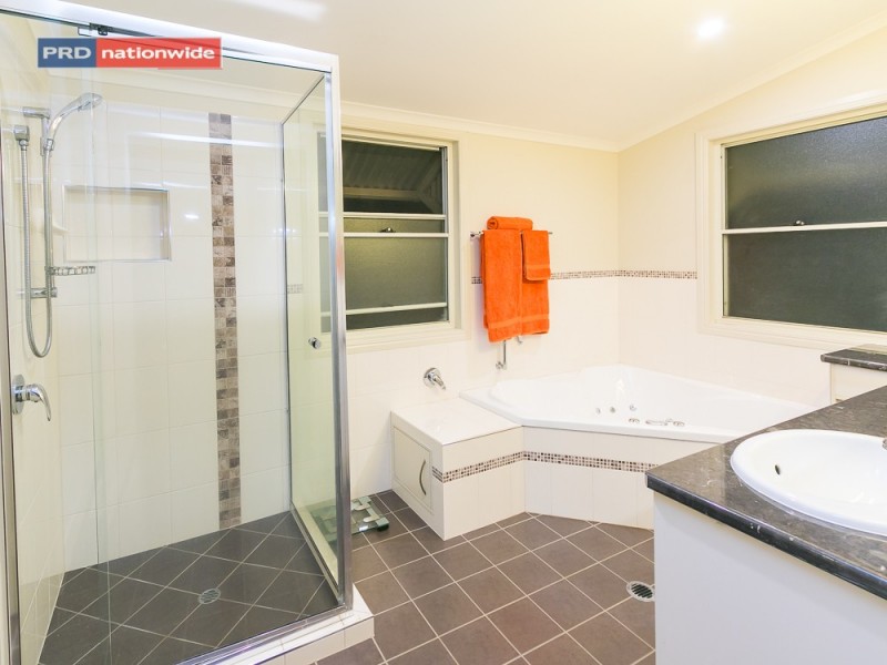 3 Benjamin Place, Dundowran QLD 4655