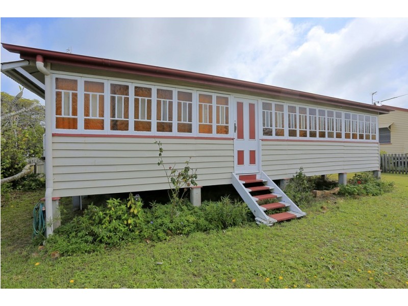 67 Dayman Street, Urangan QLD 4655