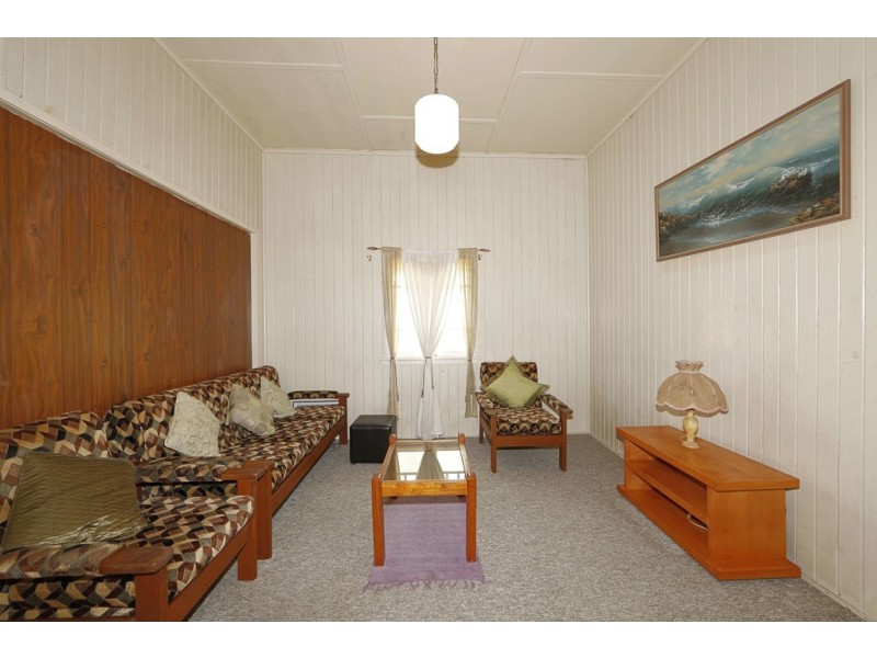 67 Dayman Street, Urangan QLD 4655