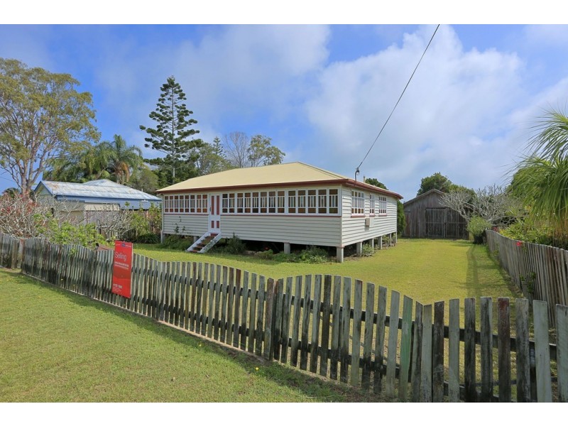 67 Dayman Street, Urangan QLD 4655