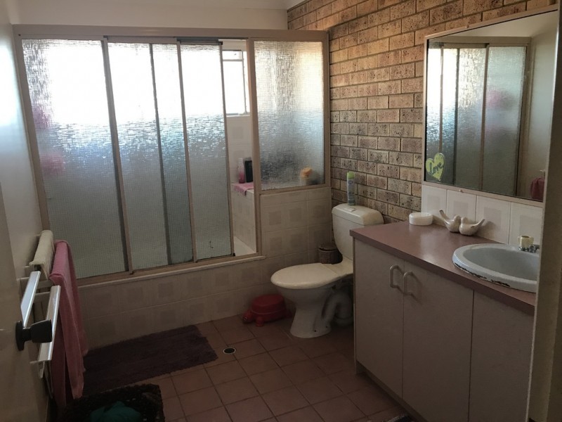 4/99 Cypress Street, Torquay QLD 4655