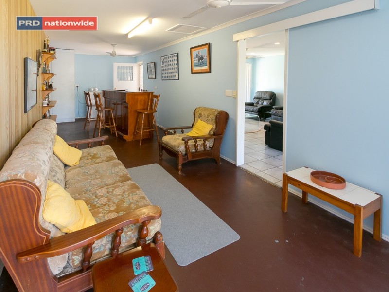 50 Bayrise Drive, Urangan QLD 4655