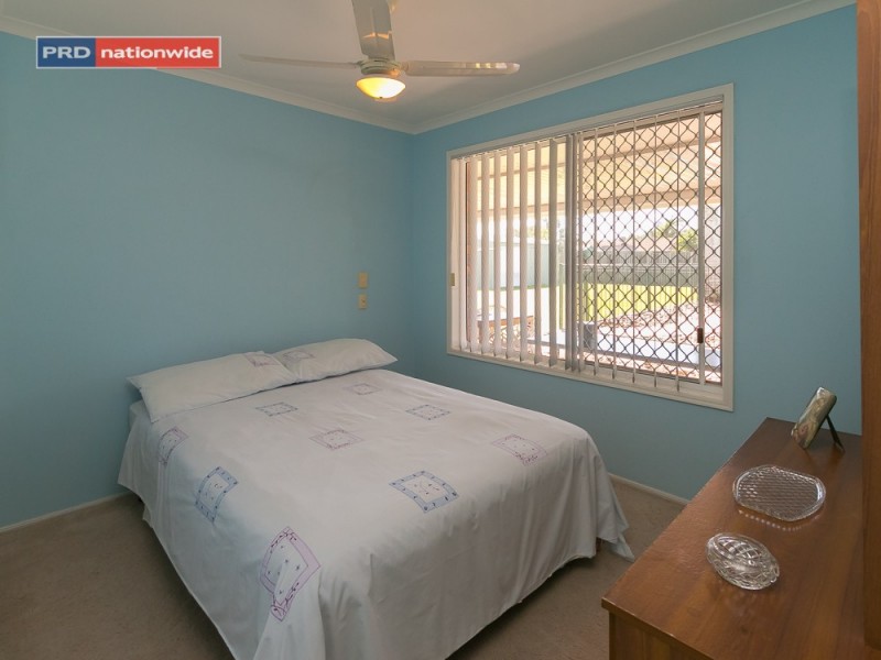 50 Bayrise Drive, Urangan QLD 4655