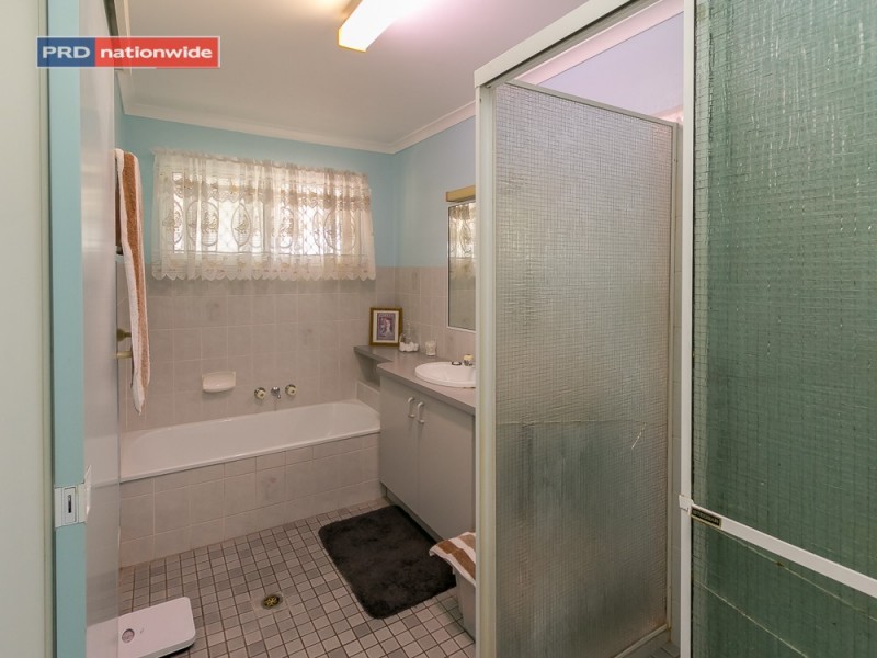 50 Bayrise Drive, Urangan QLD 4655